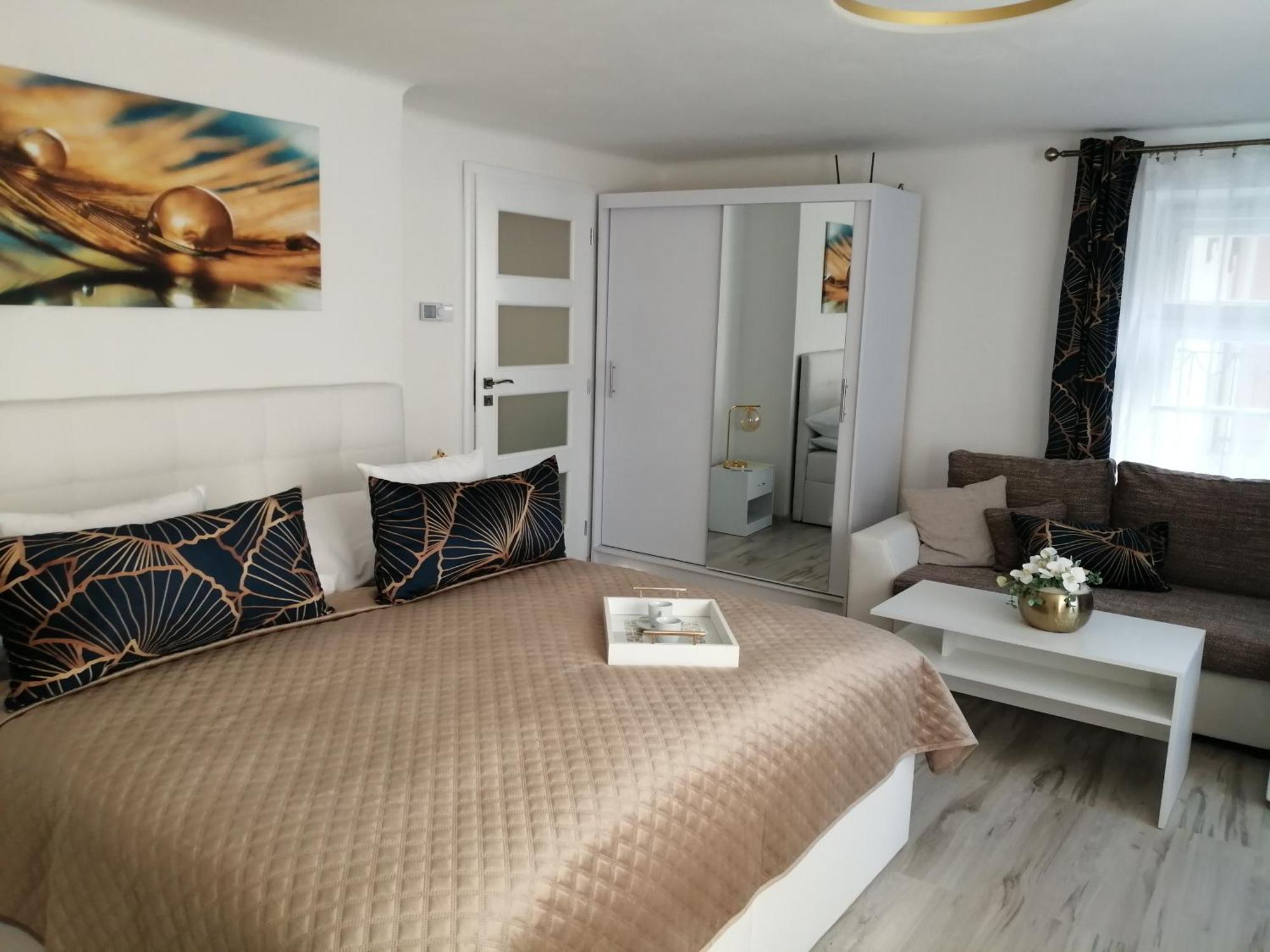 Apartman Deluxe Cheb Εξωτερικό φωτογραφία